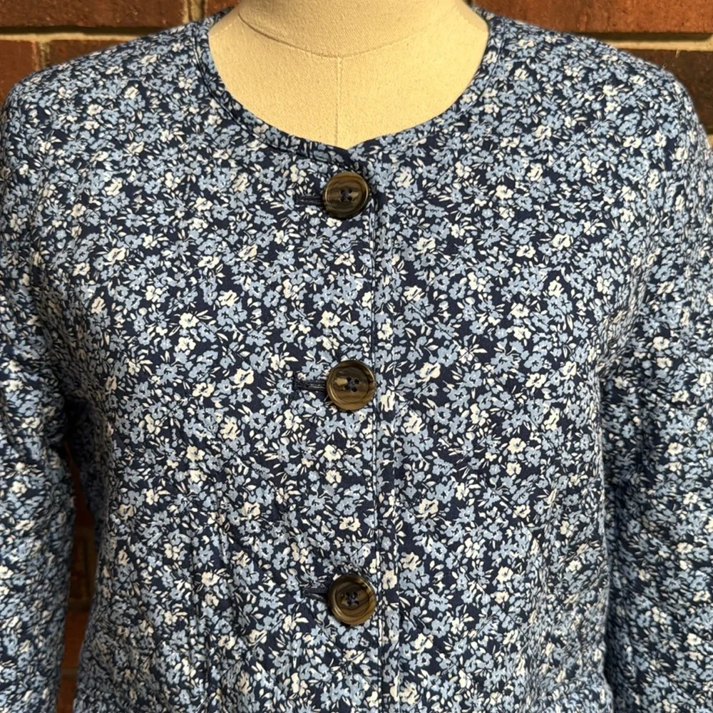J. Crew Factory Blue & White Quilted Floral Jacket Size 4